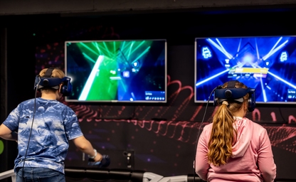 VR